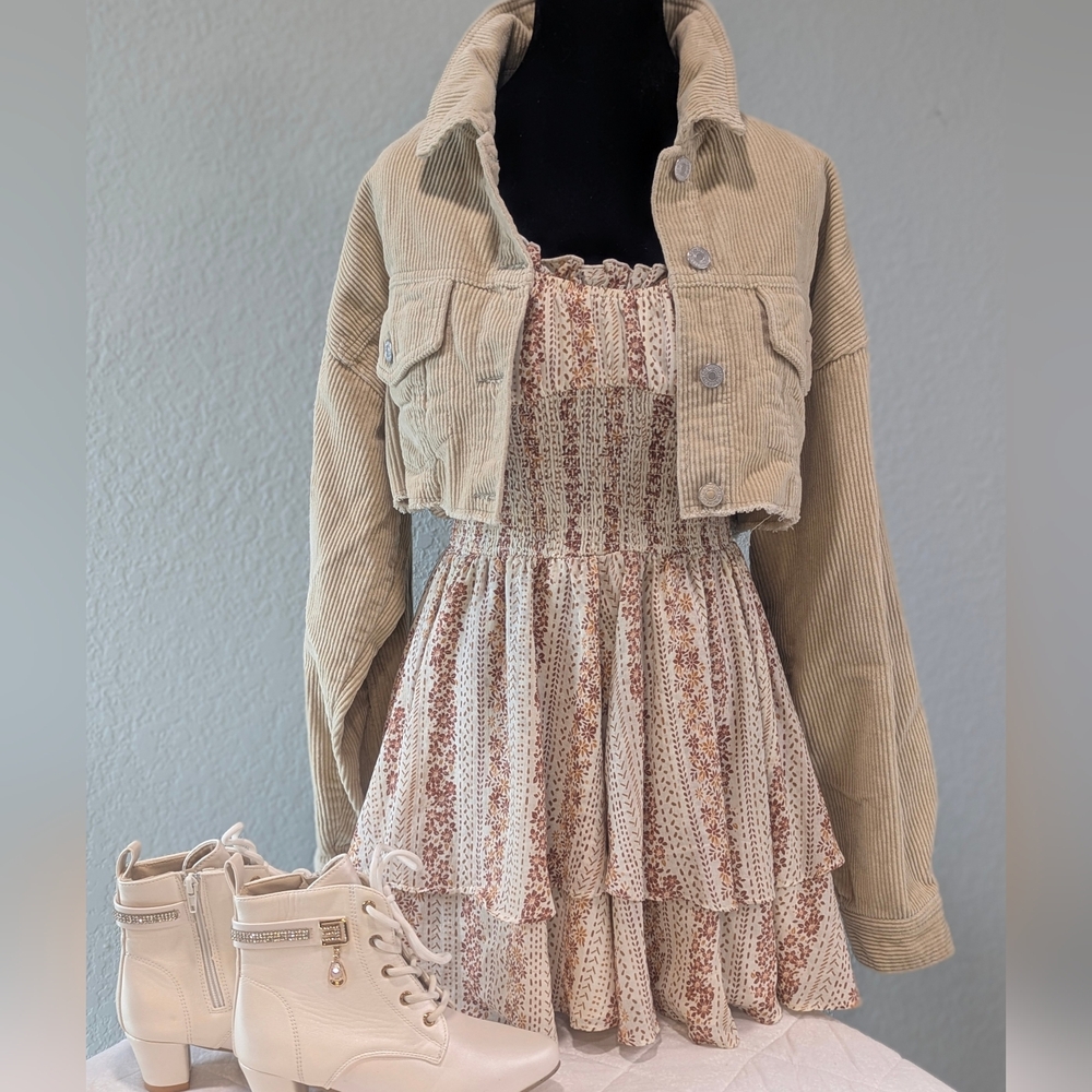 Forever 21 Beige Cropped Corduroy Jacket Small